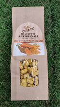 Charger l'image dans la galerie, BISCOTTI ARTIGIANALI CURCUMA E CAROTA 250 gr